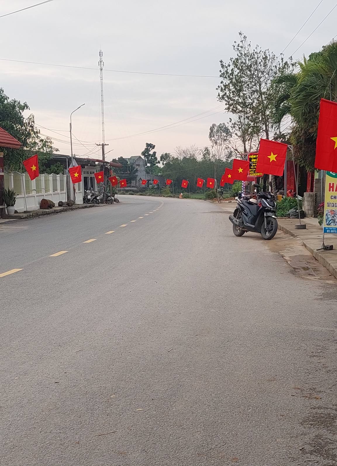 Anh-tin-bai